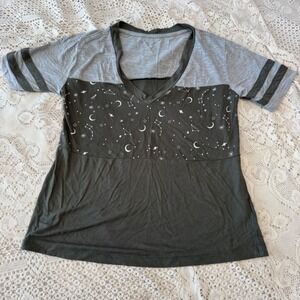 No Boundaries XS Gray Astrology Celestial Print T-Shirt Top Tee